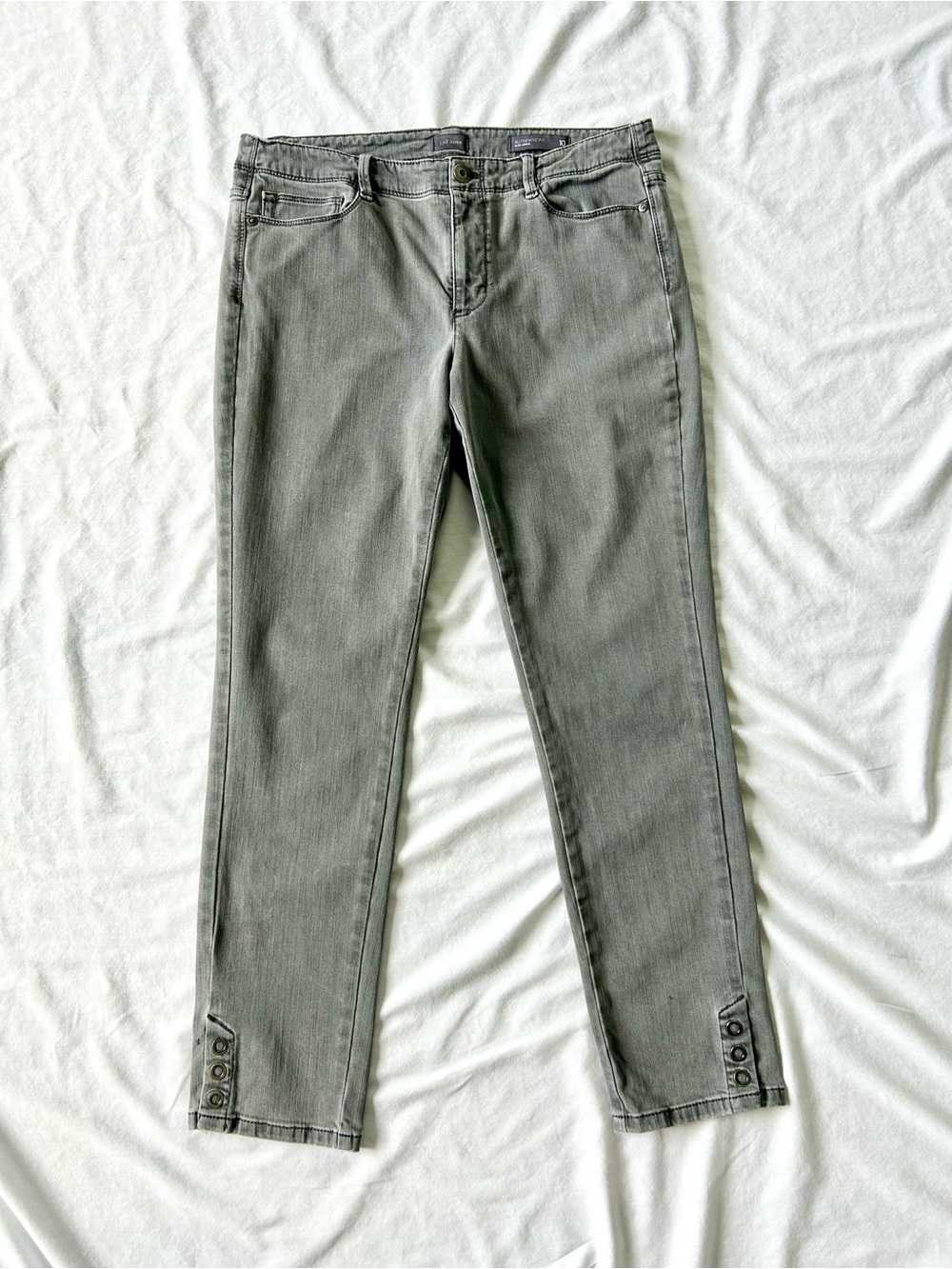 J. Jill Denim Authentic Fit Slim Ankle Mid Rise Jeans w/ Ankle Snap Details